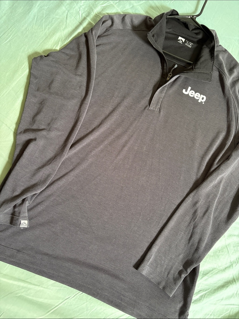 Jeep Men's Dark Gray Quarter-Zip Long Sleeve Pullover